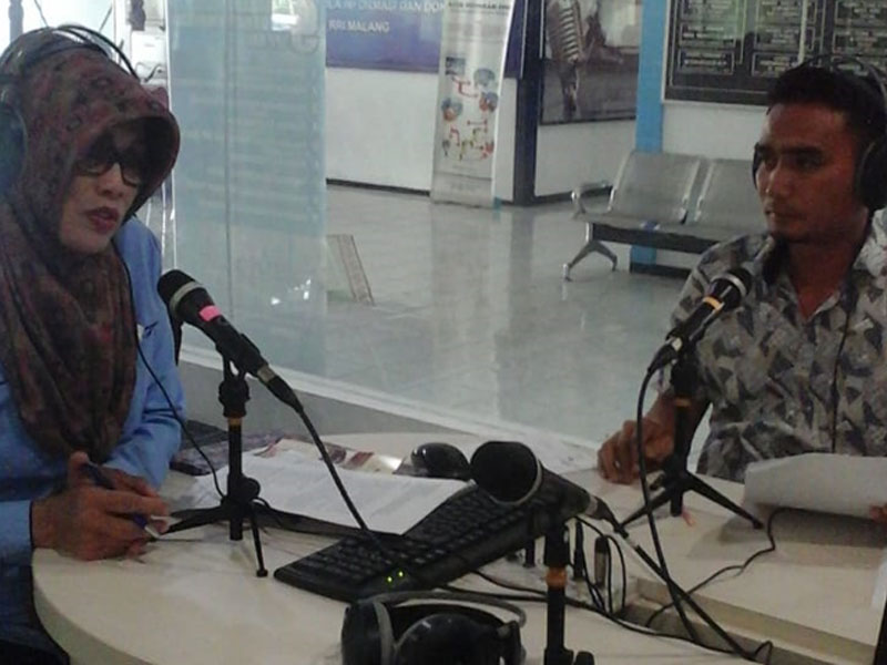 LATIHAN FISIOTERAPI SEDERHANA PADA PASIEN PASCA STROKE